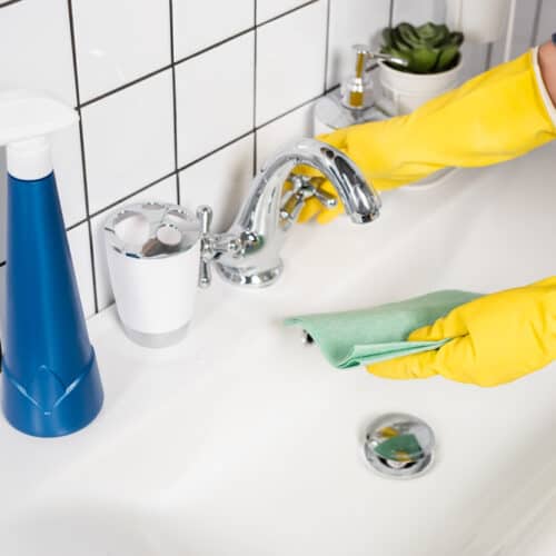 The Best Bathroom Cleaning Products to Make Cleaning Your Bathroom Easier!